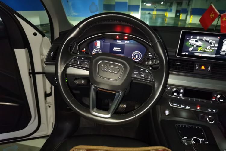 Used Audi Q5L 2020 40 TFSI Prestige Fashion Edition Steering Wheel