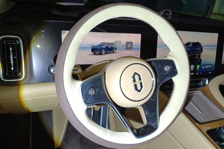 Used Hima AITO M9 2025 All-Electric Max Version 100 kWh 6-Seater