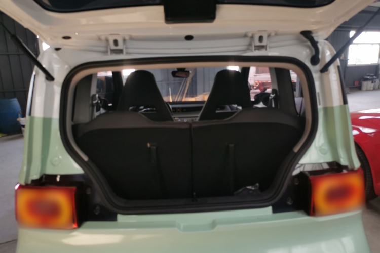 Used Wuling Hongguang MINIEV 2022 Macaron Premium Model – Lithium Iron Phosphate Trunk