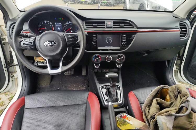 Used Kia KX Cross 2017 1.4L AT GLS
