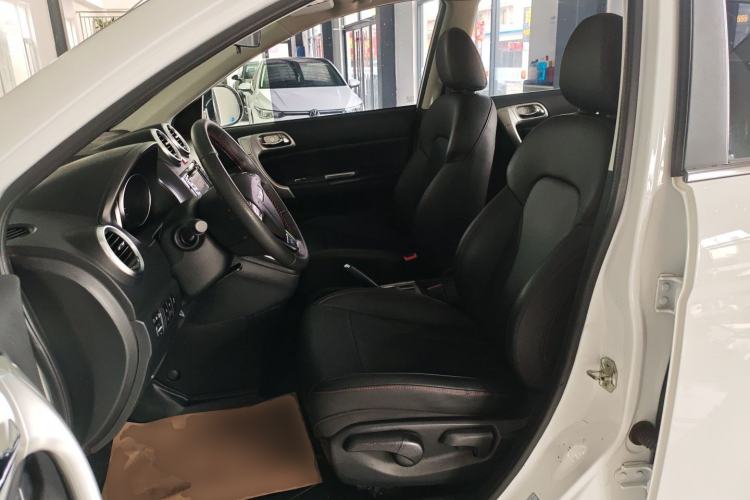 Used Haval H6 2016 Upgraded Model 1.5T Automatic Two-Wheel Drive Elite Version Left Front Seat