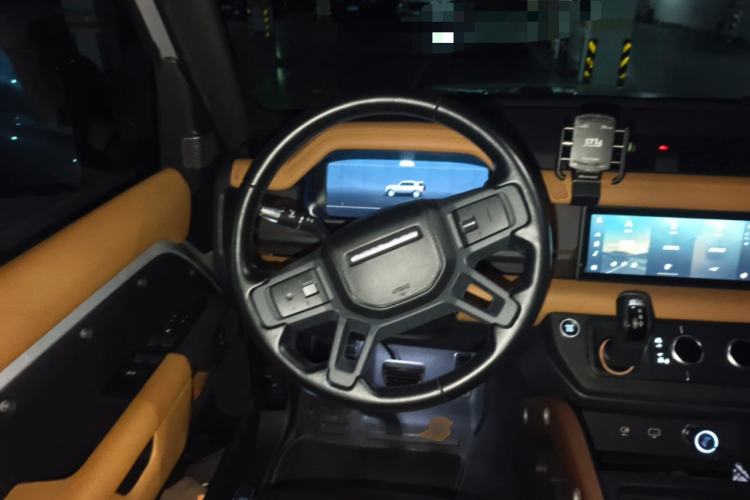 Used Land Rover Defender 2021 110 P400 X Steering Wheel