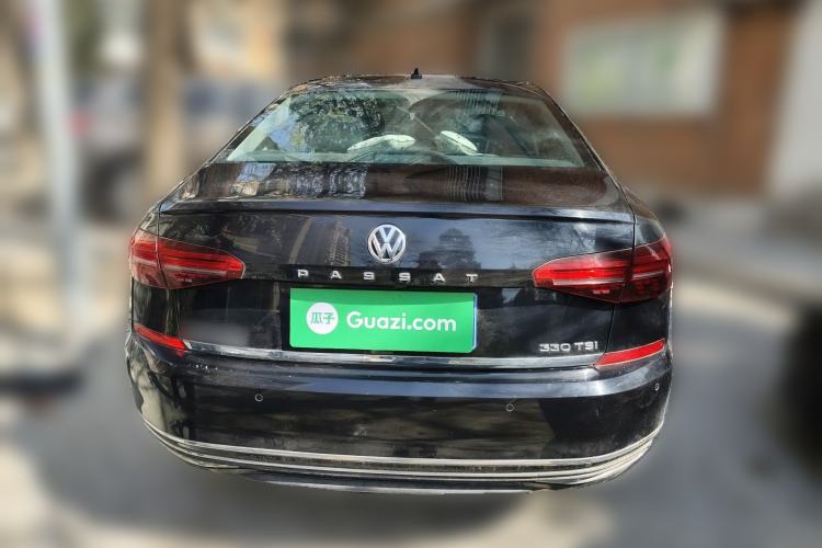 Used Volkswagen Passat 2020 330TSI Luxury Edition China VI
