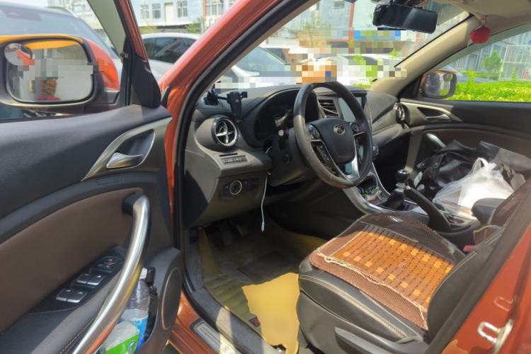 Used BYD Song 2016 GaiShi Edition 1.5TI Manual Elite Model