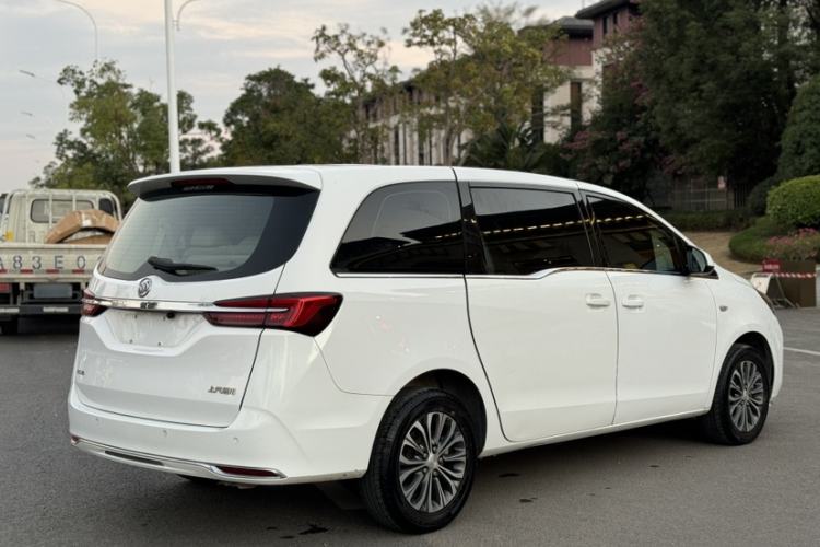 Used Buick GL8 2021 Land Cruiser Executive Class 652T Comfort Model