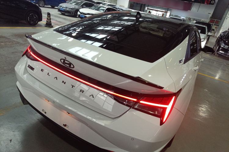 Used Hyundai Elantra 2022 1.5L CVT 20th Anniversary Edition
