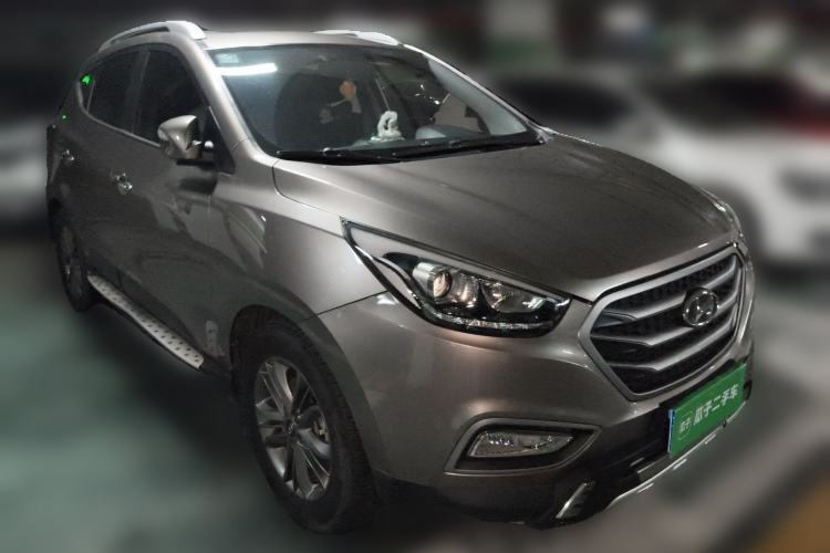 Used Hyundai ix35 2013 2.0L Automatic Two-Wheel Drive Smart GLS China IV Standard Front Right 45 Deg
