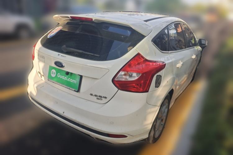 Used Ford Focus 2012 Hatchback 2.0L Automatic Luxury Sport Model
