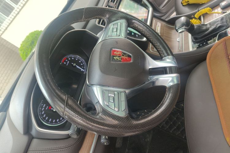 Used Roewe RX8 2018 30T Smart Connectivity All-Wheel Drive Supreme Edition