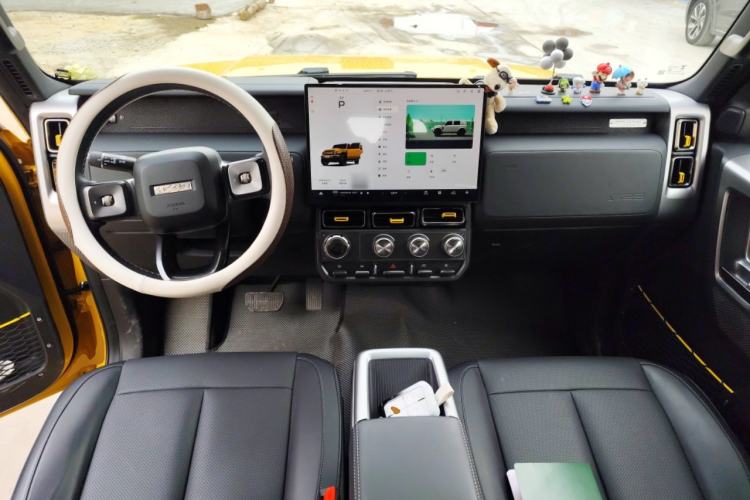 Used iCAR V23 2025 401 Two-Wheel Drive Advanced Edition Center Console