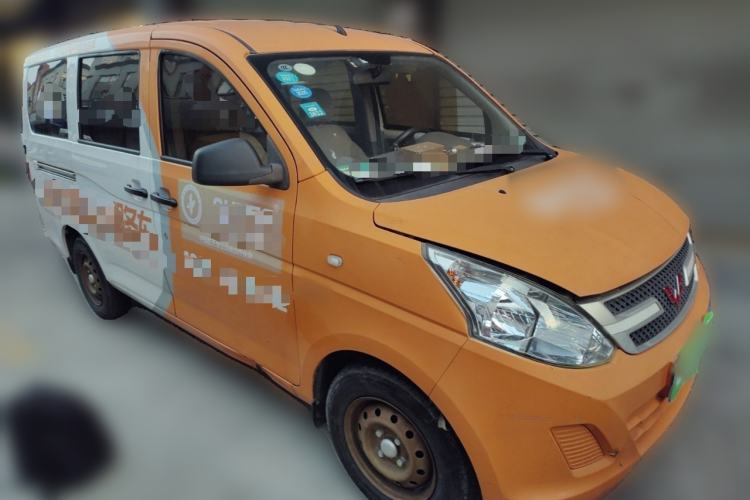 Used Wuling Rongguang V 2016 1.5L Practical Version Non-Power-Assisted
