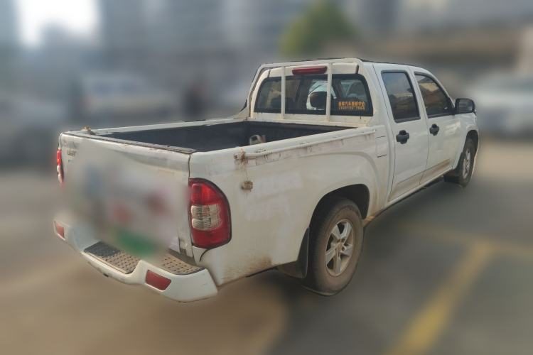 Used JDMC T5 2014 2.4T Two-Wheel-Drive Elite Version with Extended Wheelbase Model 4D25