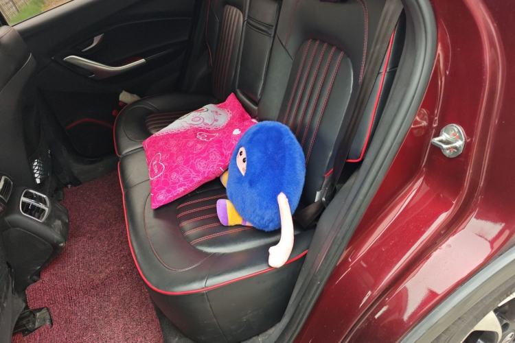 Used Soueast DX7 2018 1.5T Automatic Glory Edition Left Rear Seat