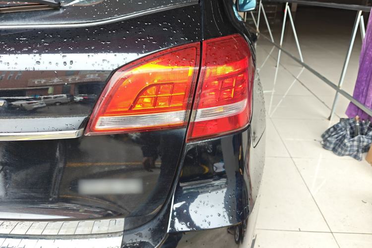 Used Haval H2 2016 Red Label 1.5T Manual Two-Wheel Drive Elite Model Exterior 3