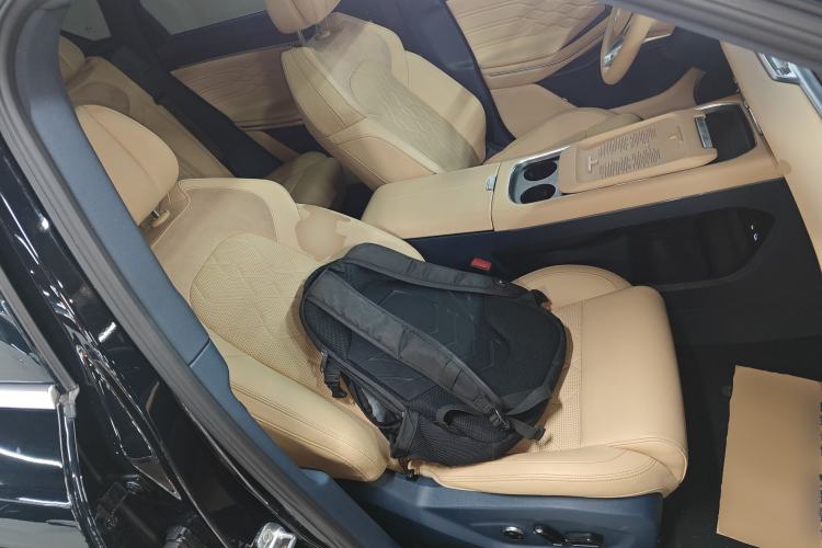 Used VOYAH FREE 2024 Ultra-Long Range Intelligent Driving Version Right Front Seat