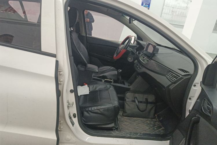 Used Baojun 310 2016 1.2L manual Comfort trim level
