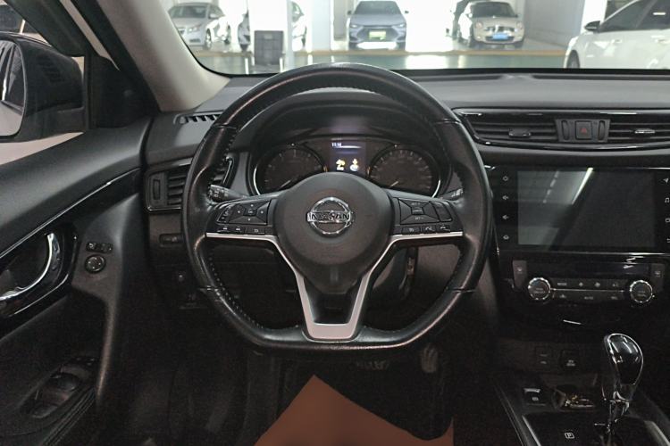 Used Nissan X-Trail 2019 2.0L CVT Smart Connect Comfort Edition 2WD
