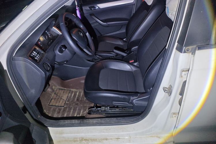 Used Skoda Rapid Spaceback 2016 1.6L Automatic Chuanxing Edition
