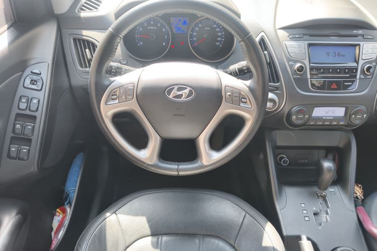 Used Hyundai ix35 2012 2.0L Automatic Two-Wheel Drive Elite Edition GLS Steering Wheel