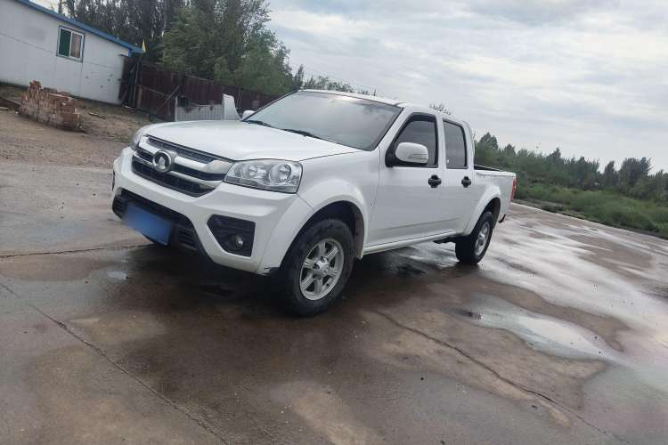 Used Great Wall Wingle 5 2023 2.4L Gasoline Two-Wheel-Drive Entry-Level Model with Long Cargo Bed