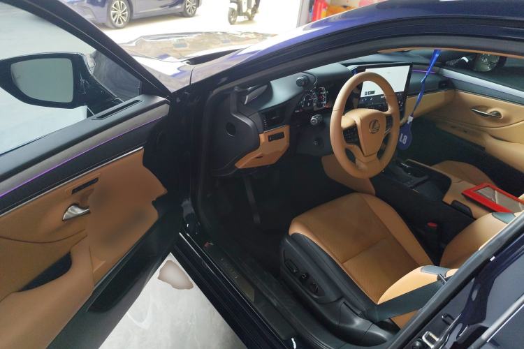 Used Lexus ES 2025 200 Premium Edition