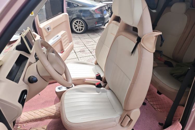 Used Geely Galaxy Panda 2024 Panda Mini 200km Dragon Edition Left Front Seat