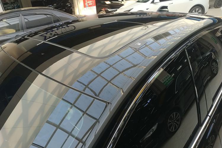 Used Buick LaCrosse 2023 28T Prestige Edition Roof