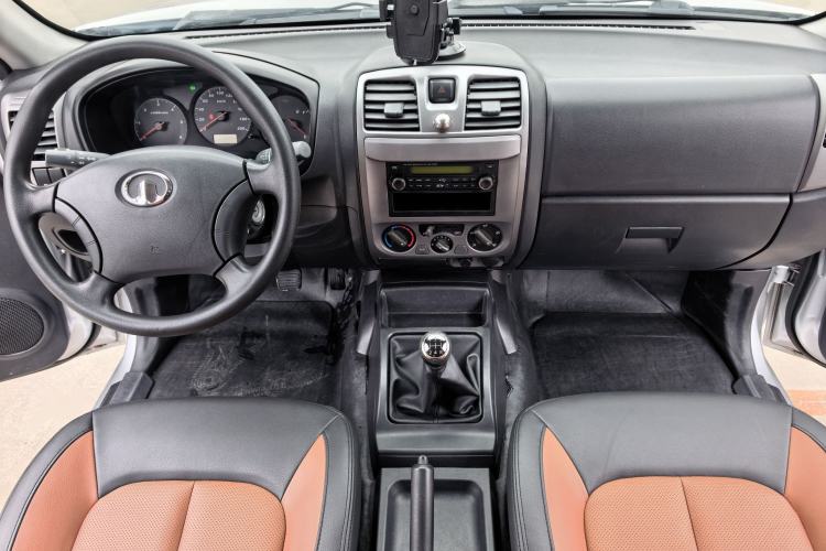 Used Great Wall Wingle 5 2017 2.8T Classic Edition Two-Wheel Drive Short-Body Double Cab GW2.8TC-2