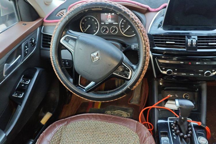 Used BORGWARD BX5 2017 20TGDI Automatic Two-Wheel Drive Leading Edition