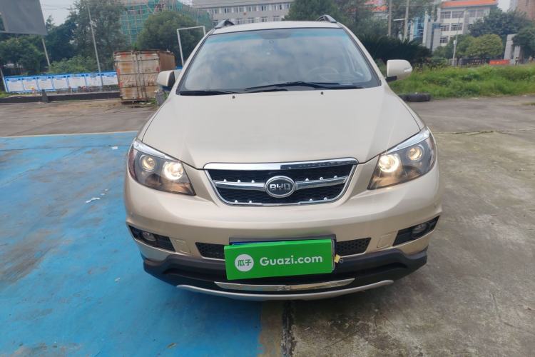 Used BYD S6 2014 2.4L Automatic Prestige 7-Seater