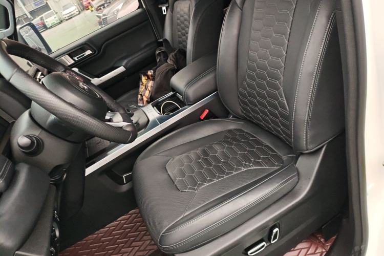 Used 212 T01 2024 2.0T Explorer