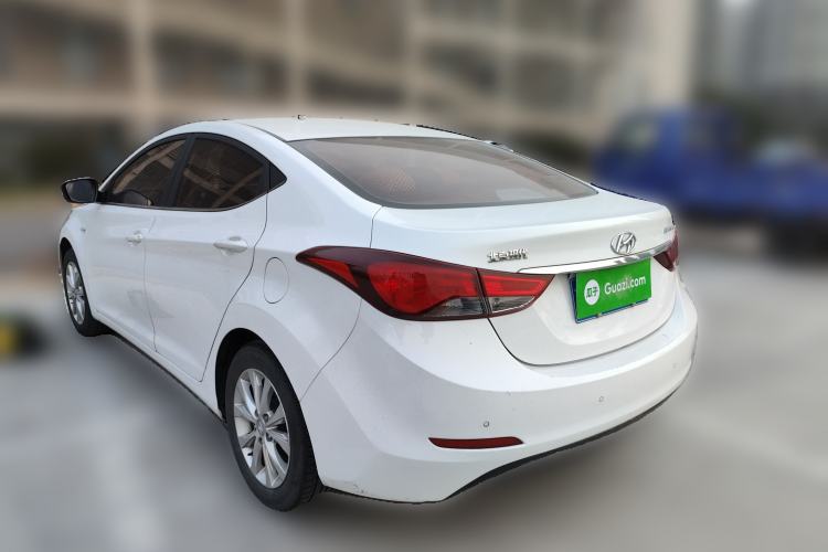 Used Hyundai Elantra (5th Generation / Langdong) 2016 1.6L Automatic Smart Version