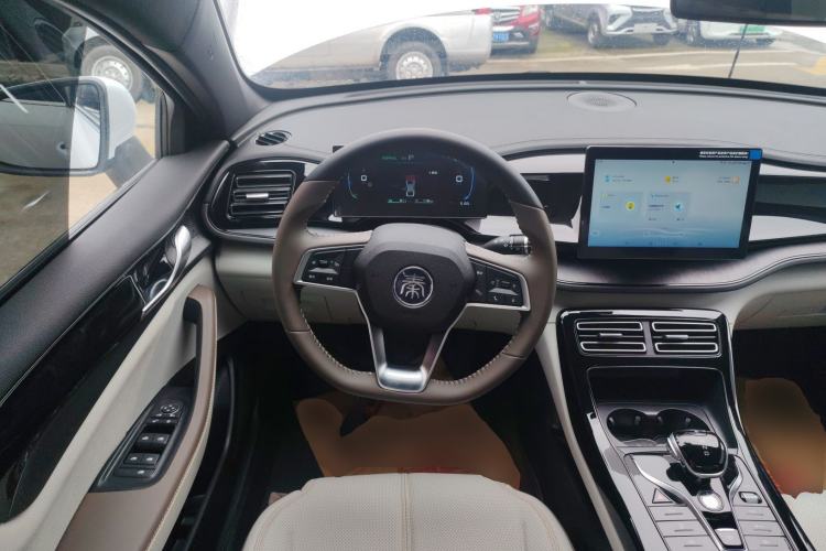 Used BYD Qin PLUS 2024 HONOR Edition DM-i 55KM Leading Model Steering Wheel