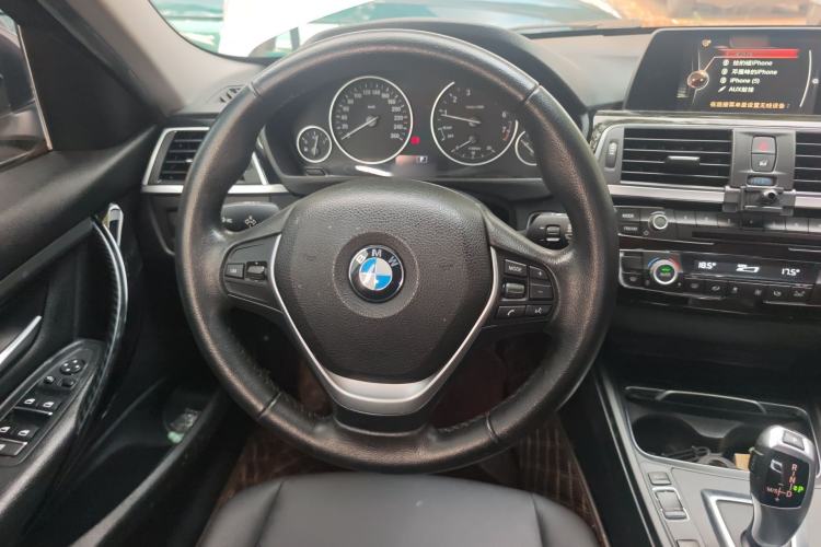 Used BMW 3 Series 2017 320Li Luxury Design Package Steering Wheel