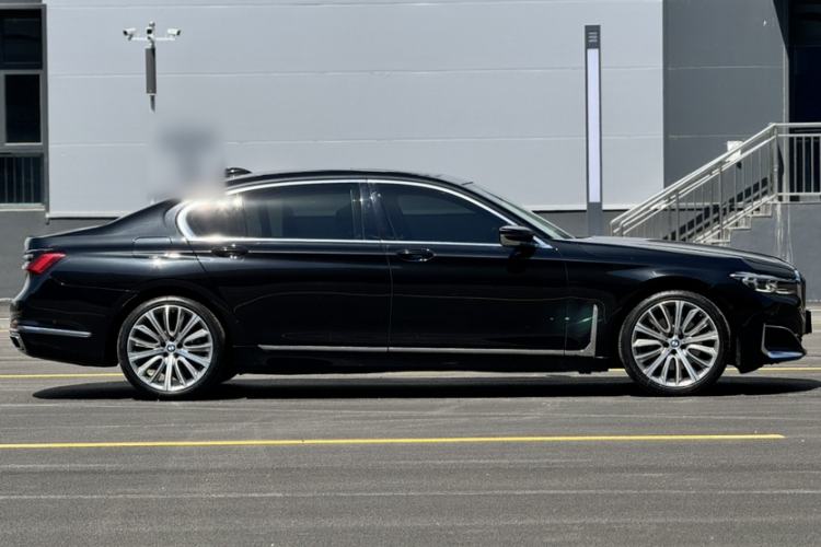 Used BMW 7 Series 2021 740Li Leading Edition Luxury Package Exterior 4