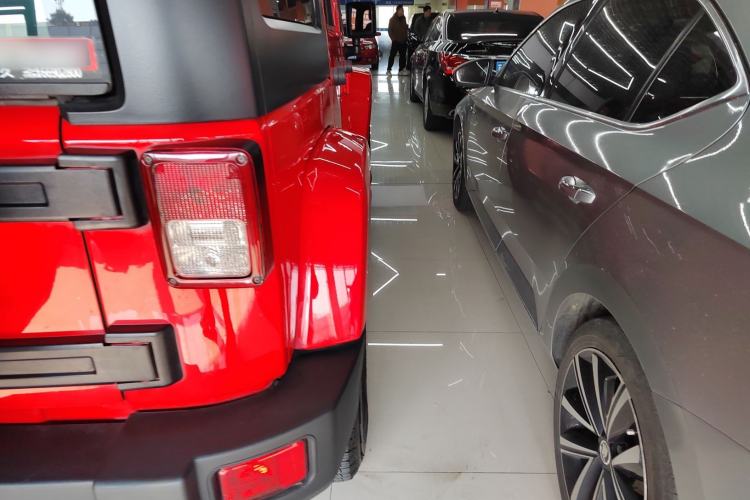 Used Jeep Wrangler 2015 3.0L Sahara Four-Door Comfort Edition