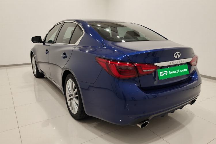 Used Infiniti Q50L 2018 2.0T Enjoyment Version China VI Standard
