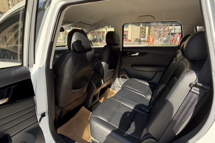 Used Sinotruk VGV U70 2020 1.5T Manual Comfort Edition 7 Seats
