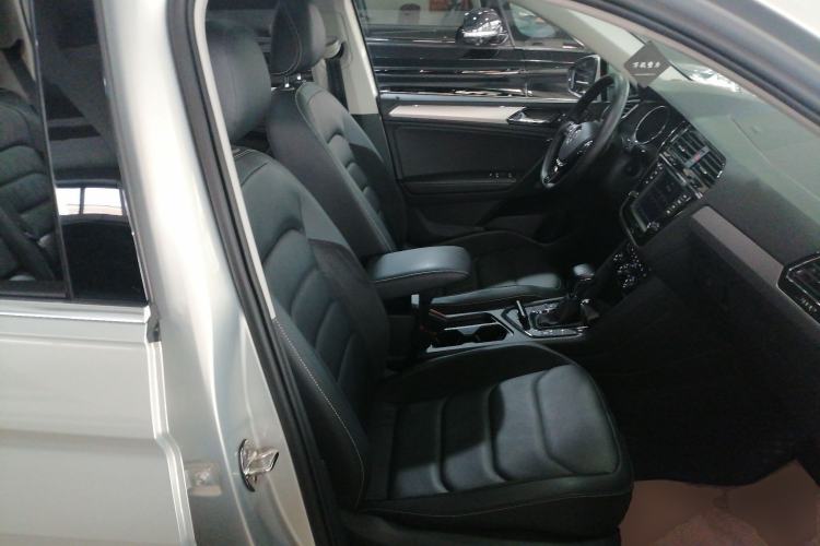 Used Volkswagen Tiguan L 2018 330TSI Automatic Two-Wheel Drive Luxury Edition