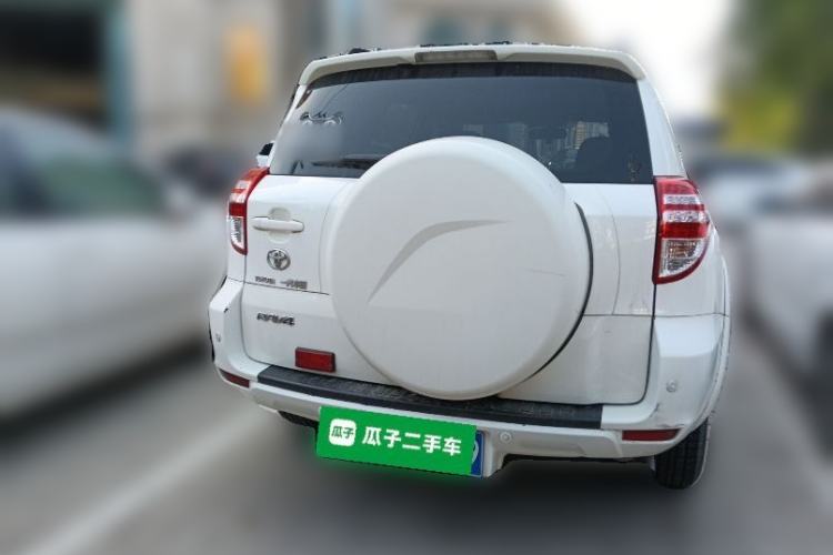 Used Toyota RAV4 2011 2.0L Automatic Luxury Edition
