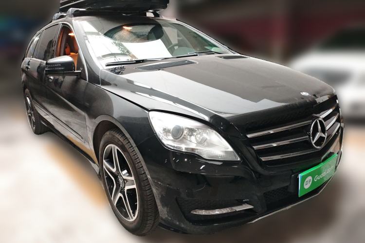 Used Mercedes-Benz R-Class 2014 R 400 4MATIC Business Model Front Right 45 Deg