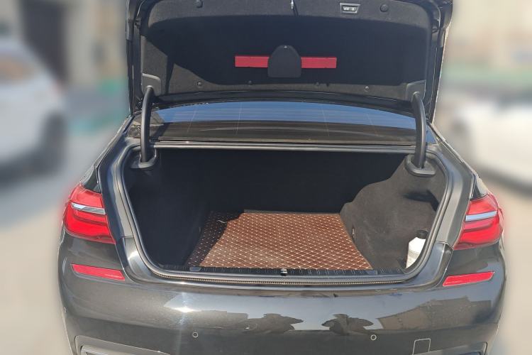 Used BMW 7 Series 2018 730Li Luxury Edition M Sport Package