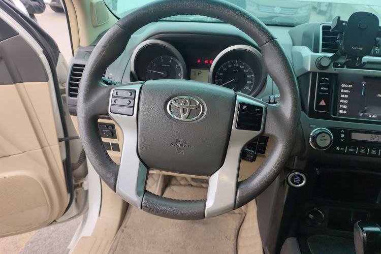 Used Toyota Prado 2014 2.7L Middle East Version Parallel Import Steering Wheel