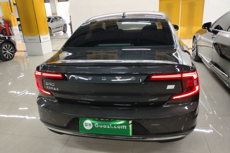 Used Volvo S90 New Energy 2022 T8 eDrive Hybrid Luxury Edition