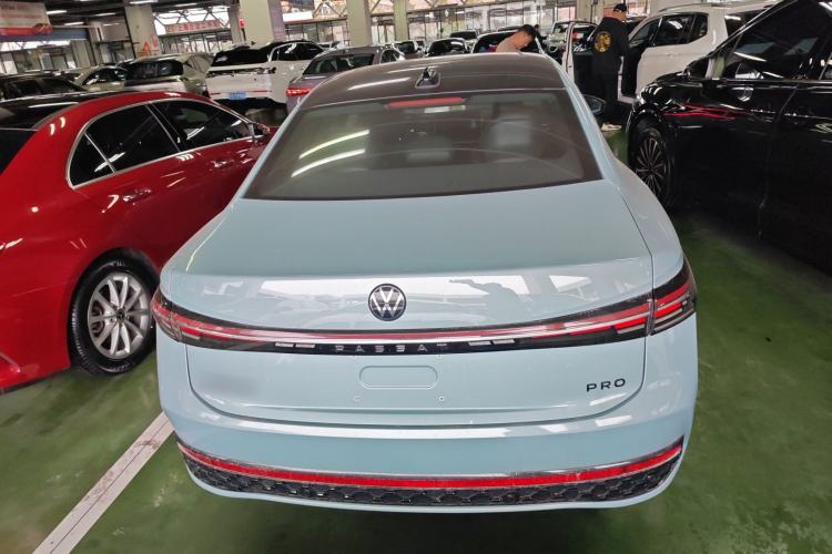 Used Volkswagen Passat 2025 Pro 380TSI Starry Dragon Luxury Edition