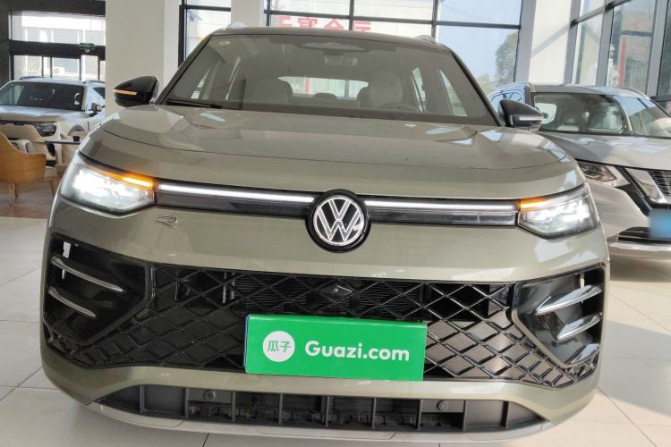 Used Volkswagen Tayron 2025 Tiguan L 380TSI 4Motion Luxury