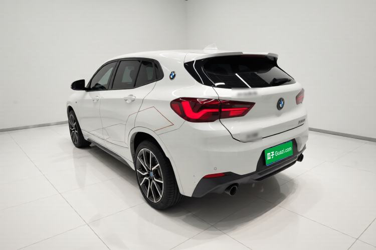 Used BMW X2 2023 xDrive 25i Shining Edition
