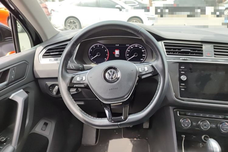 Used Volkswagen Tiguan 2018 330TSI Four-Wheel Drive High-End Model Steering Wheel