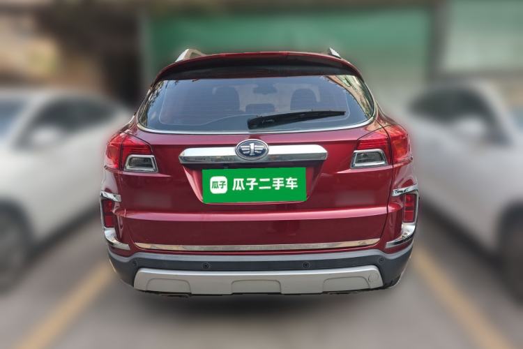 Used Bestune X80 2013 2.0L automatic luxury version
