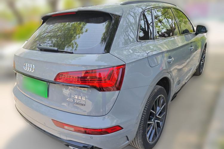 Used Audi Q5L 2025 quattro 45th Anniversary Edition 45 TFSI Luxury Dynamic Model Rear Right 45 Deg